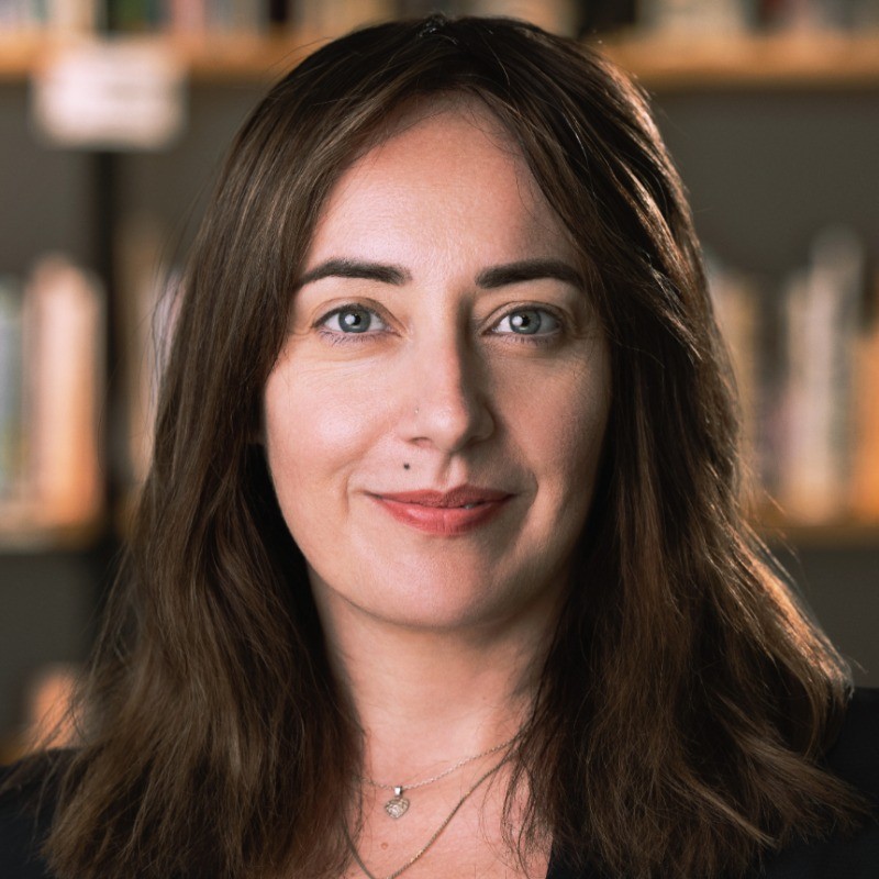 Dr. Arianna Mazzeo